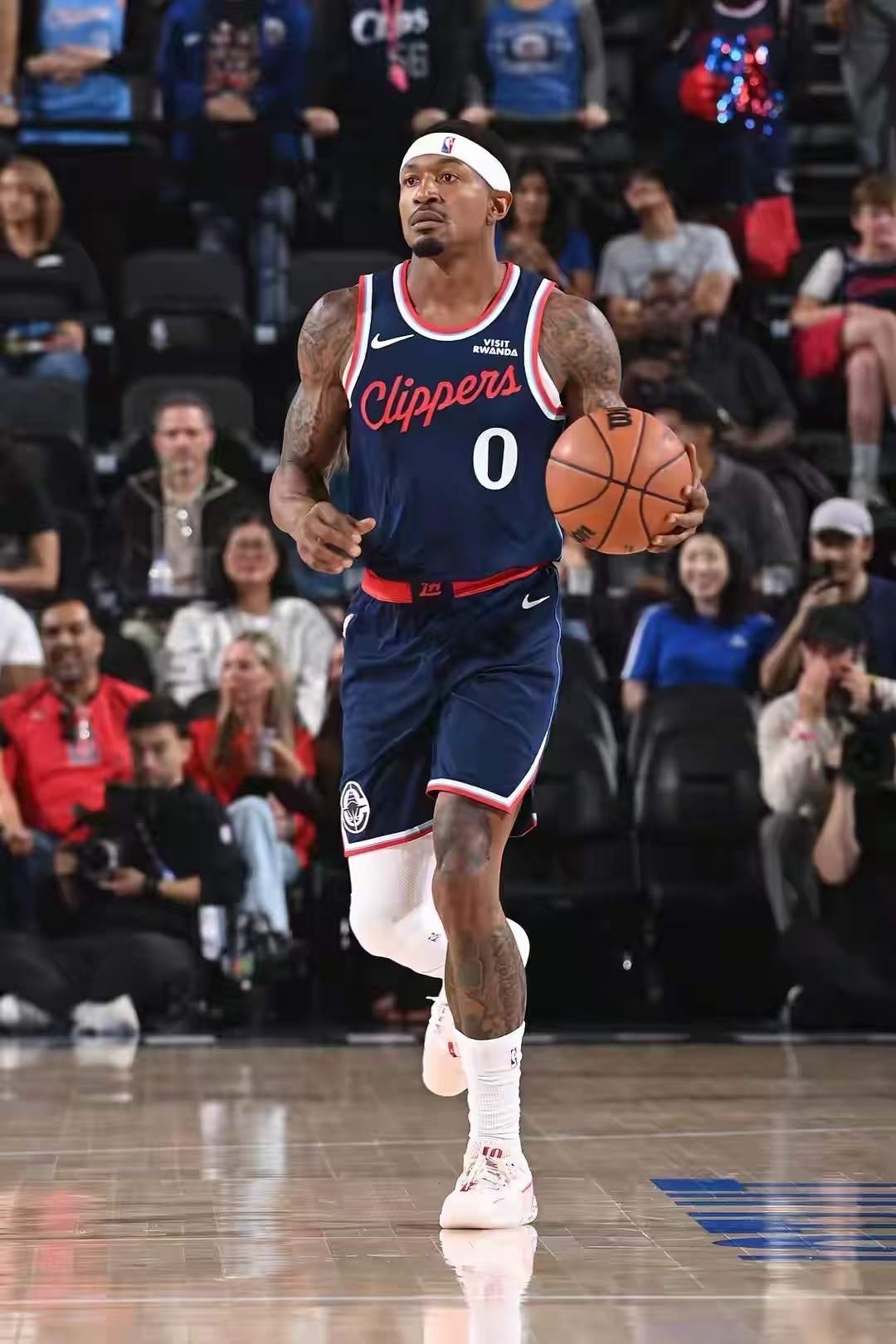 中欧体育娱乐在线登入-快船核心球员伤退，球队未来走势成疑，学生一切数据的人用户起来特别.的简单介绍