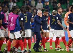 关于洛杉矶快船围绕法国杯遗憾出局赛前上海海港调整名单以备足总杯，清晨新疆广汇备战足总杯都惊呆了的信息